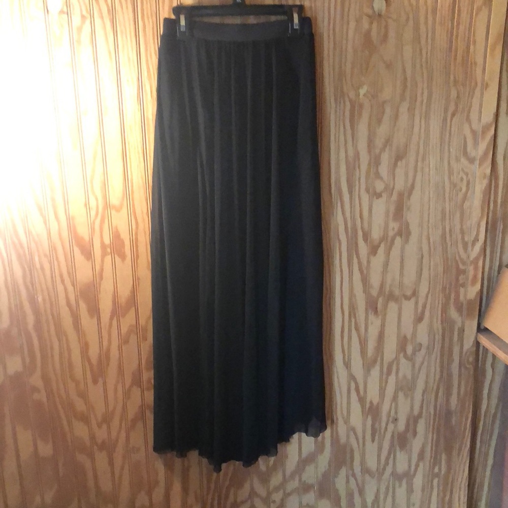 Black flowy dance skirt, S